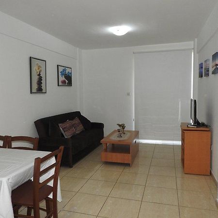 One Bedroom Aptm لارنكا المظهر الخارجي الصورة